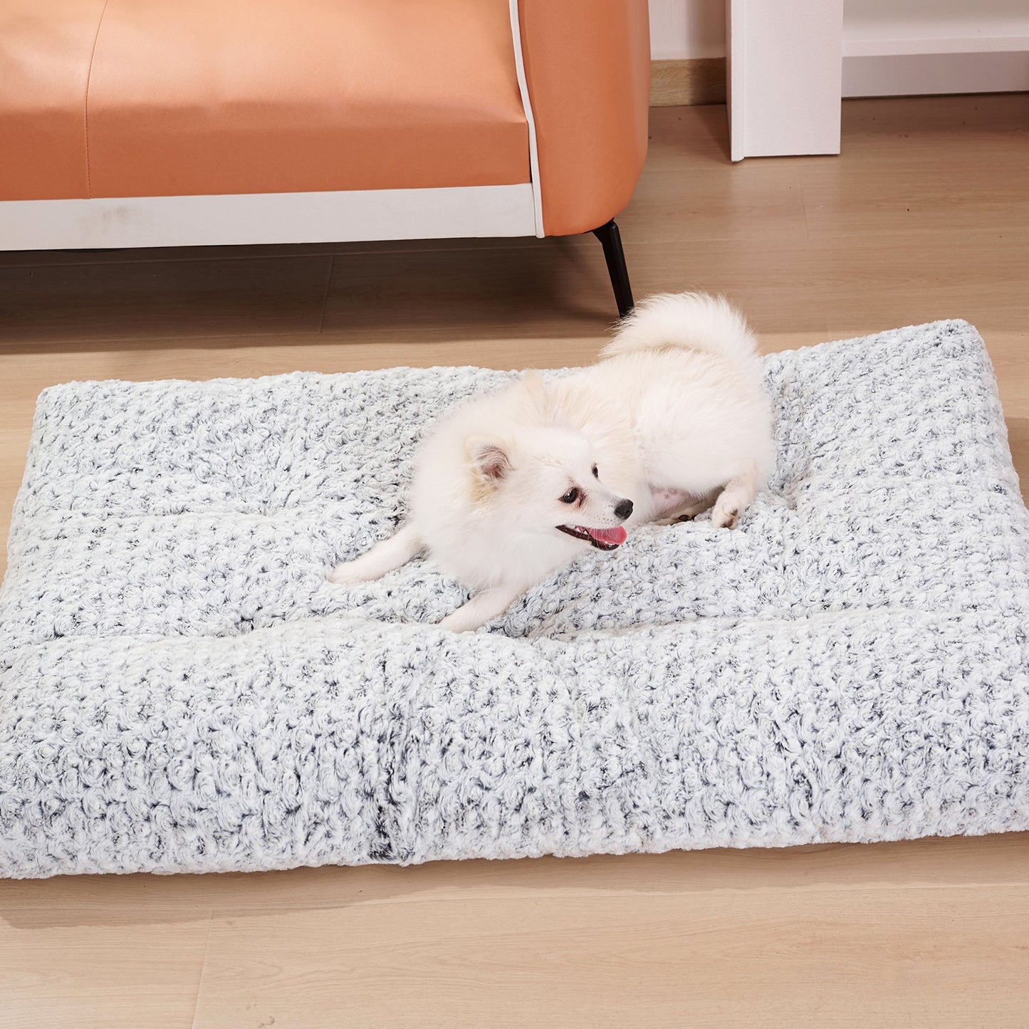 Thickened Rose Velvet Dog Bed